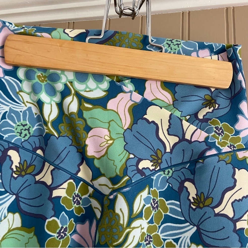 Aerie OFFLINE Real Me Super Soft Floral Leggings Like New Women’s Size S-M - Picture 4 of 7